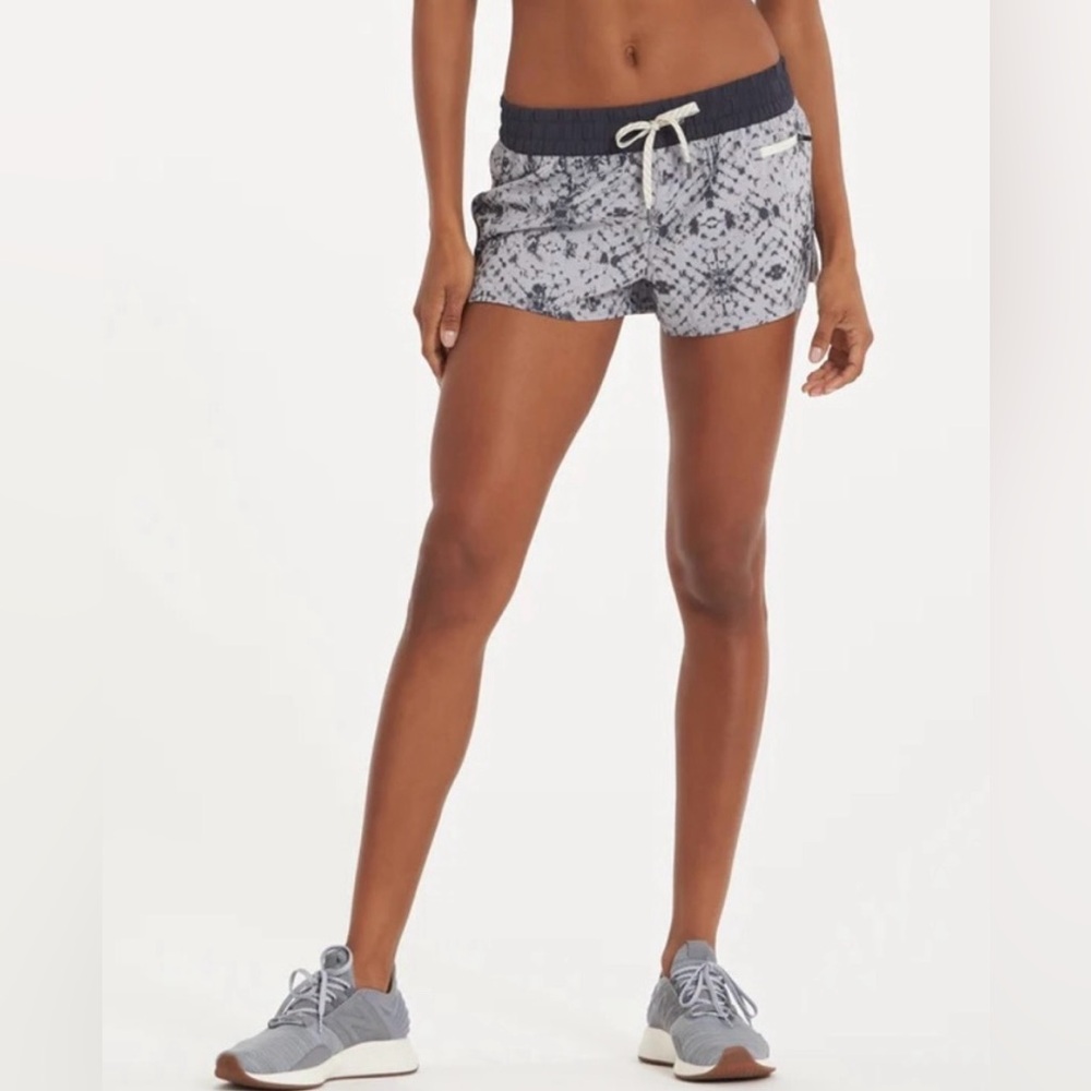 Vuori Women's Clementine Short M
